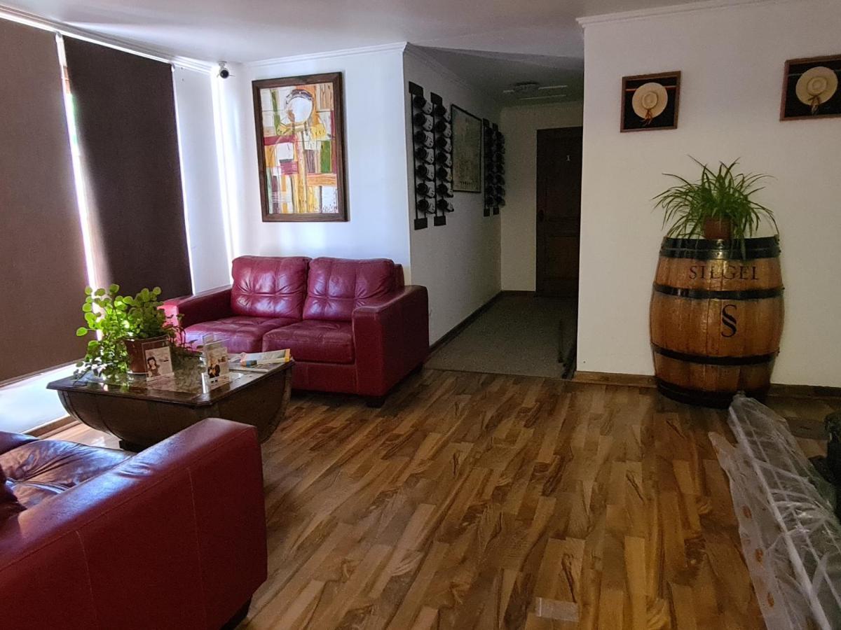 Отель Tierra Y Vino Al Lado Del Casino Y Museo Tu Mejor Opcion Санта-Крус Экстерьер фото